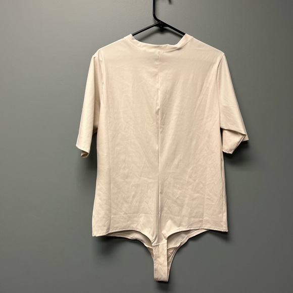 Spanx Women's Suit Yourself Ribbed Crew Neck Short Sleeve Bodysuit - Picture 3 of 5